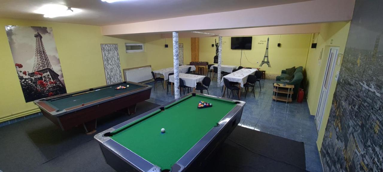 Pensiunea Aurora - Great Hostel 보이네아사 외부 사진
