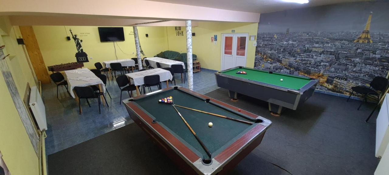 Pensiunea Aurora - Great Hostel 보이네아사 외부 사진