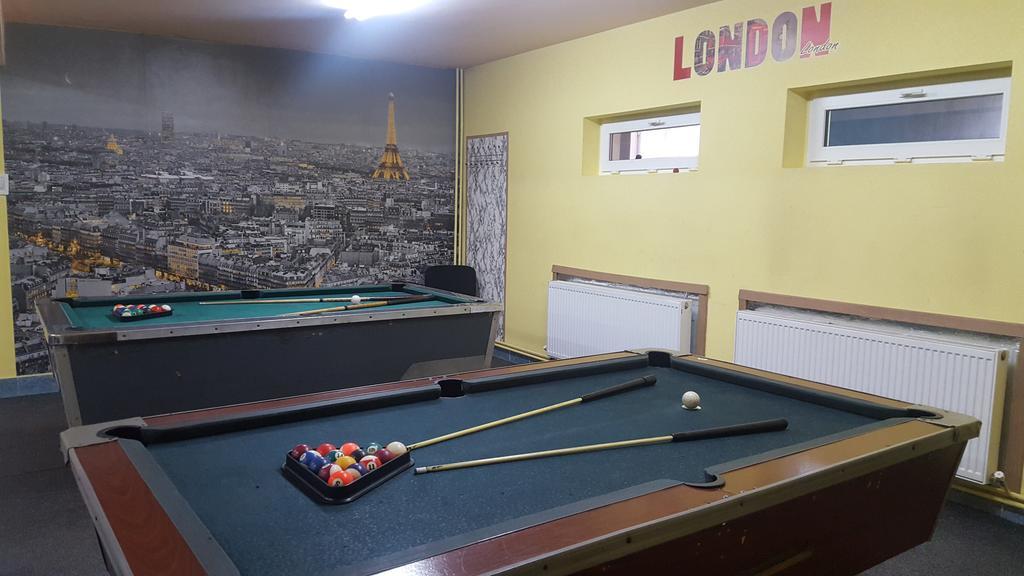 Pensiunea Aurora - Great Hostel 보이네아사 외부 사진